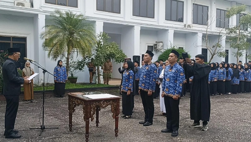 Bupati Hurmin Lantik dan Ambil Sumpah 188 PNS