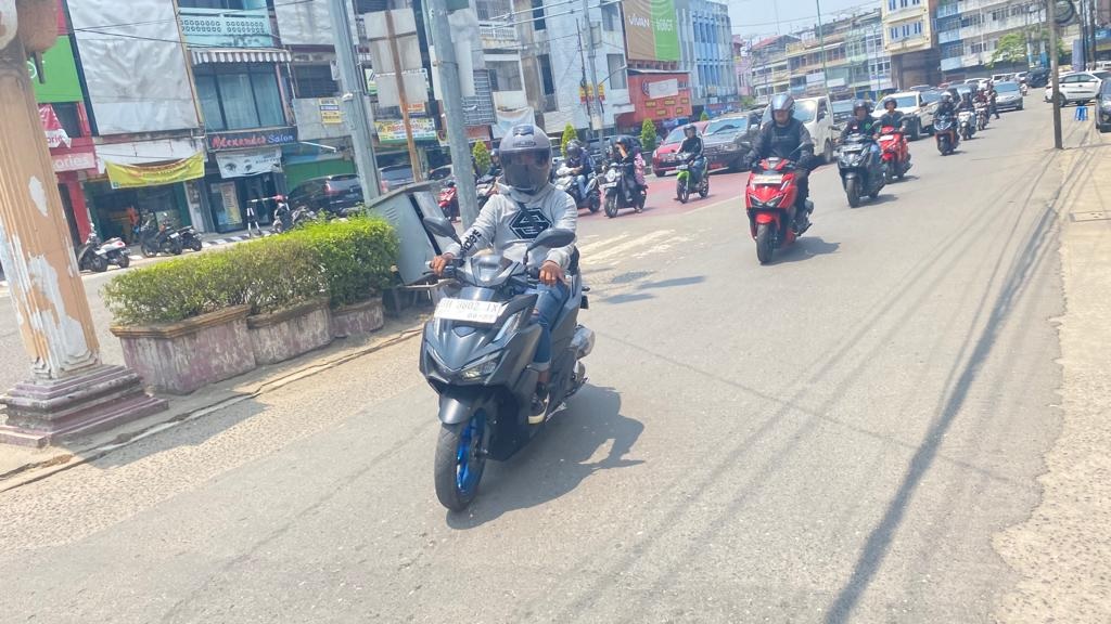 Gandeng Komunitas dan Konsumen Honda, Sinsen Gelar Vario Flash Trip 