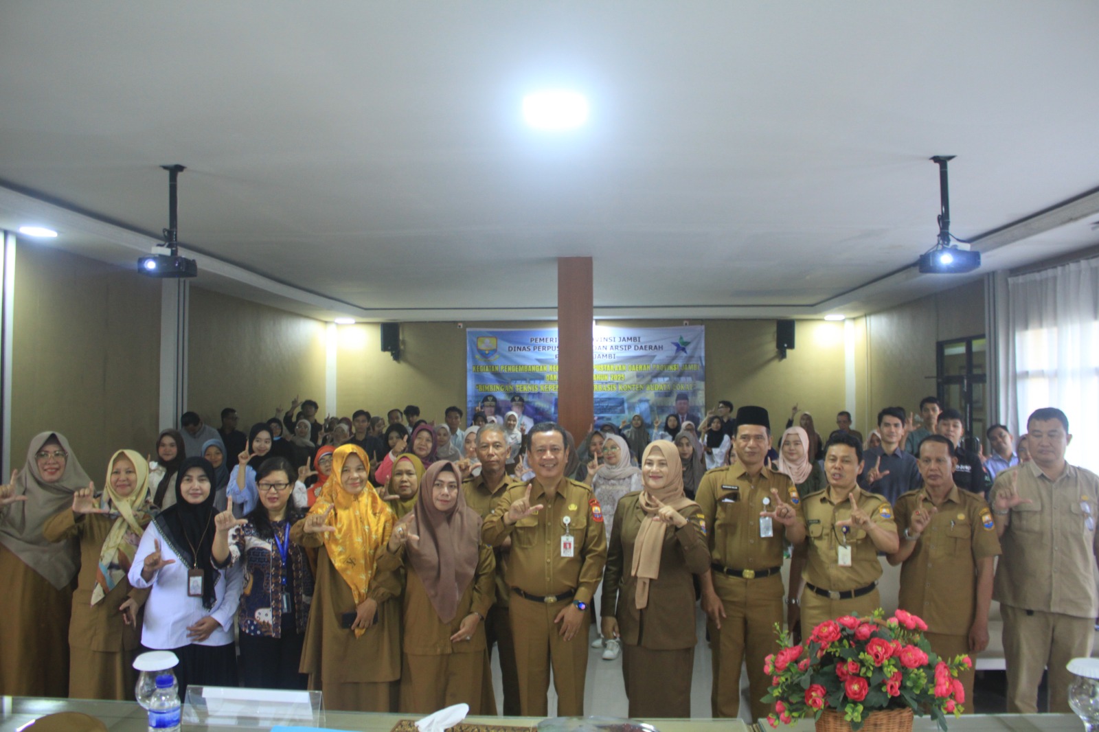 Kepala DPAD Provinsi Jambi, Resmi Buka Bimtek Kepenulisan Berbasis Budaya Lokal 