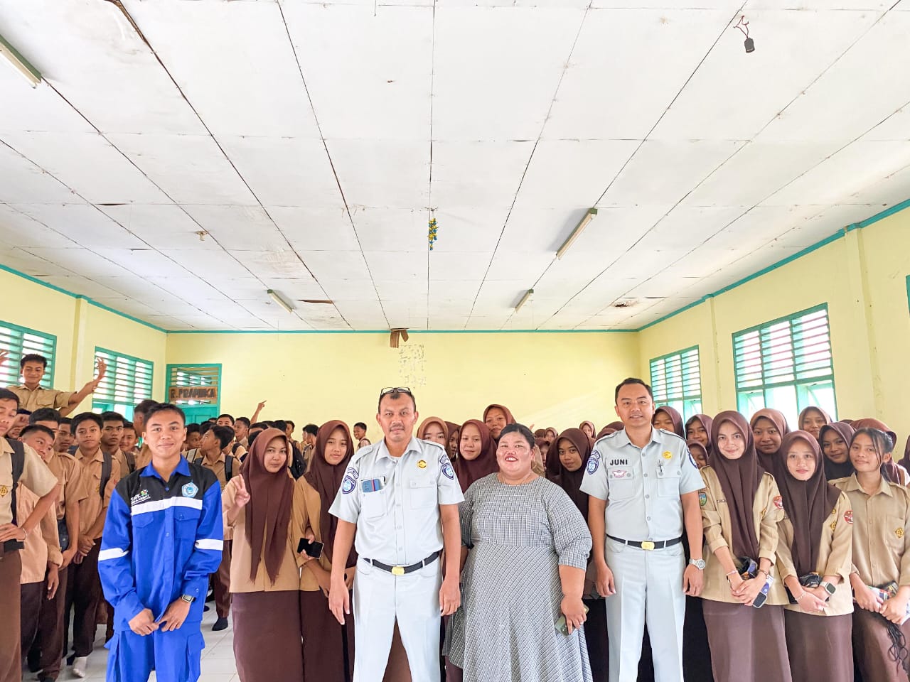 Jasa Raharja Cabang Muara Bungo Gelar Program PPKL dan Sosialisasi Keselamatan Lalu Lintas di SMK N 2 Tebo