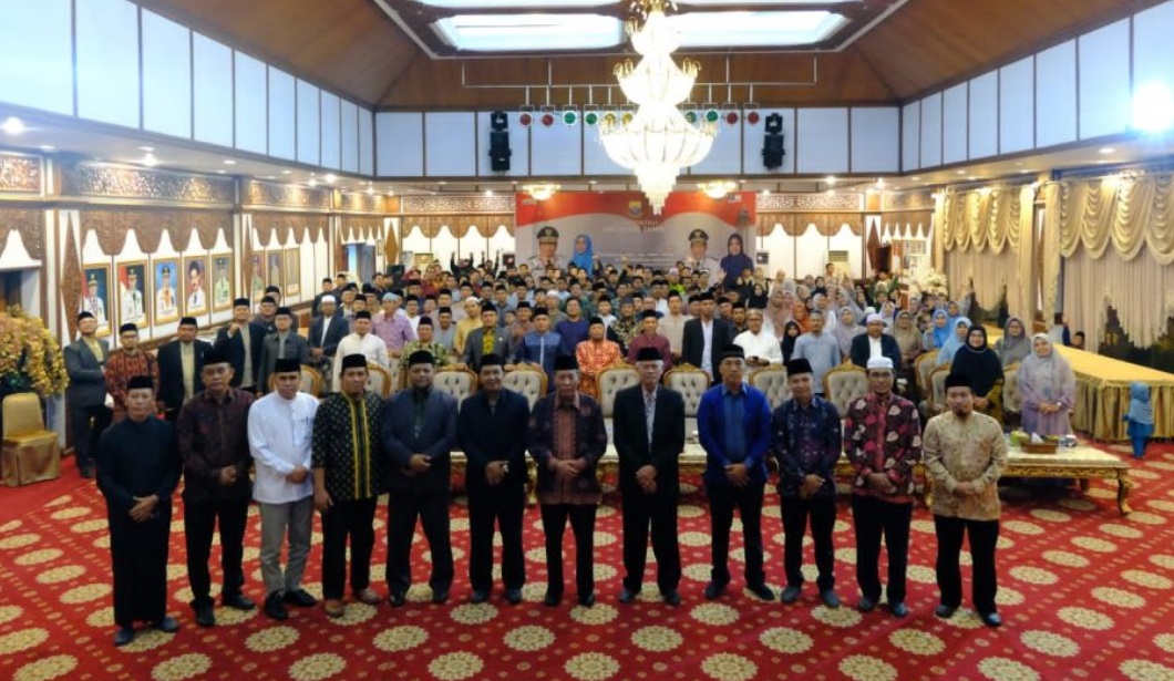 Wagub Sani Puji Peran Alumni Sebagai Ujung Tombak Pendidikan Islam di Hadapan Ratusan Alumni Gontor   