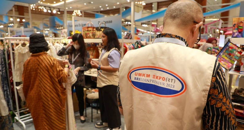 Produk Anyaman Dapatkan Peluang Business Matching Di UMKM EXPO(RT) BRILIANPRENEUR 2023