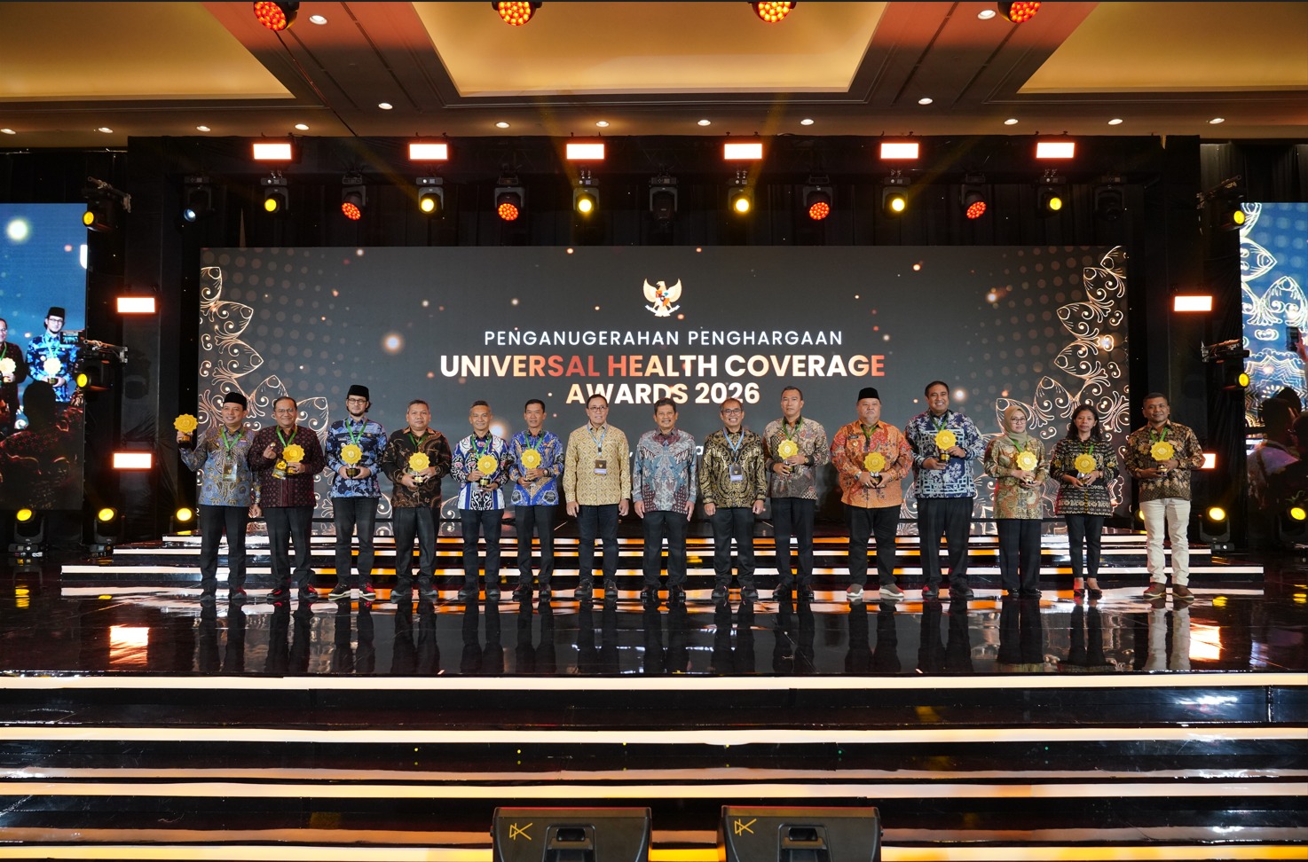 Dukung Program JKN, Kepala Daerah Terima Penghargaan di UHC Awards 2026