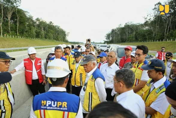 Jalan Tol  Palembang - Betung Tuntas Awal 2025