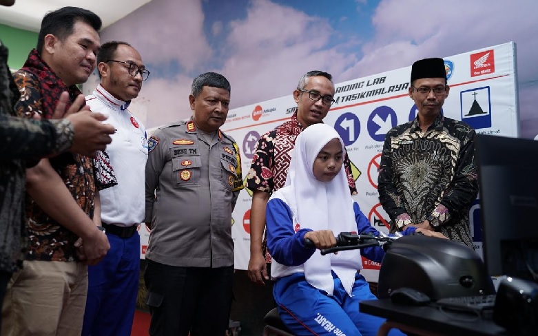 Perluas Komitmen, Safety Riding Lab Astra Honda Hadir di Tasikmalaya   