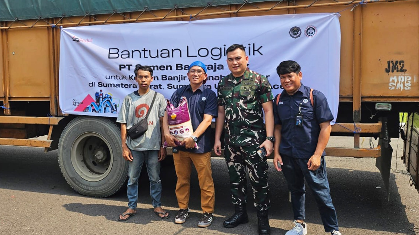 Semen Baturaja Salurkan Bantuan Senilai Rp99,6 Juta untuk Korban Banjir Bandang& Tanah Longsor Sumatera & Aceh