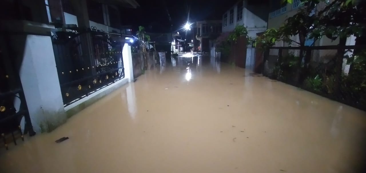 Tiga Desa Tanjung Tanah Dikepung Banjir, Aktifitas Warga Lumpuh 