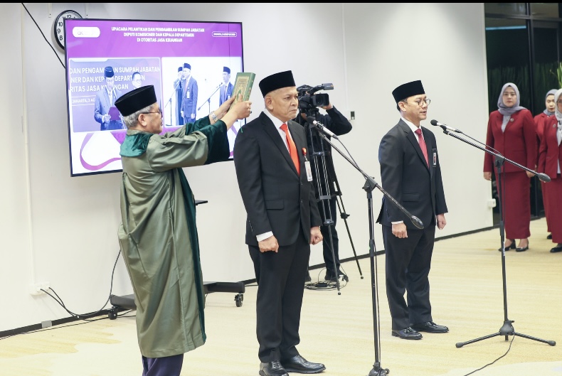 OJK Lantik Pejabat Baru, Berikut Nama- Namanya