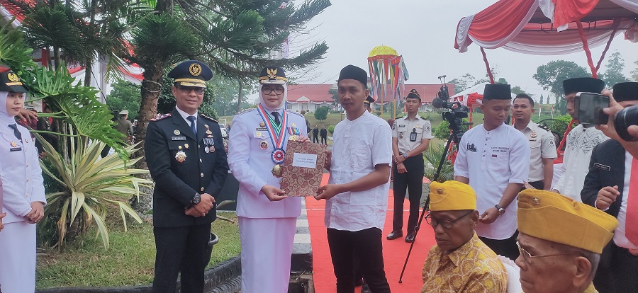 390 Napi Lapas Muara Sabak Terima Remisi HUT RI ke-81, Enam Orang Langsung Bebas