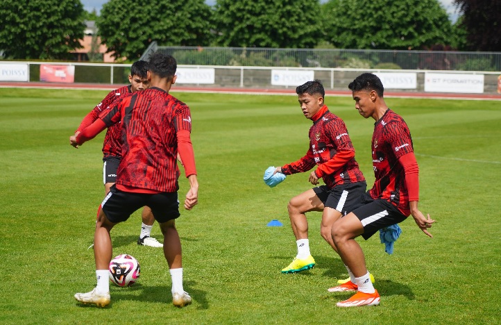 Jelang Kontra Guinea, Garuda Muda Adaptasi Cuaca di Paris