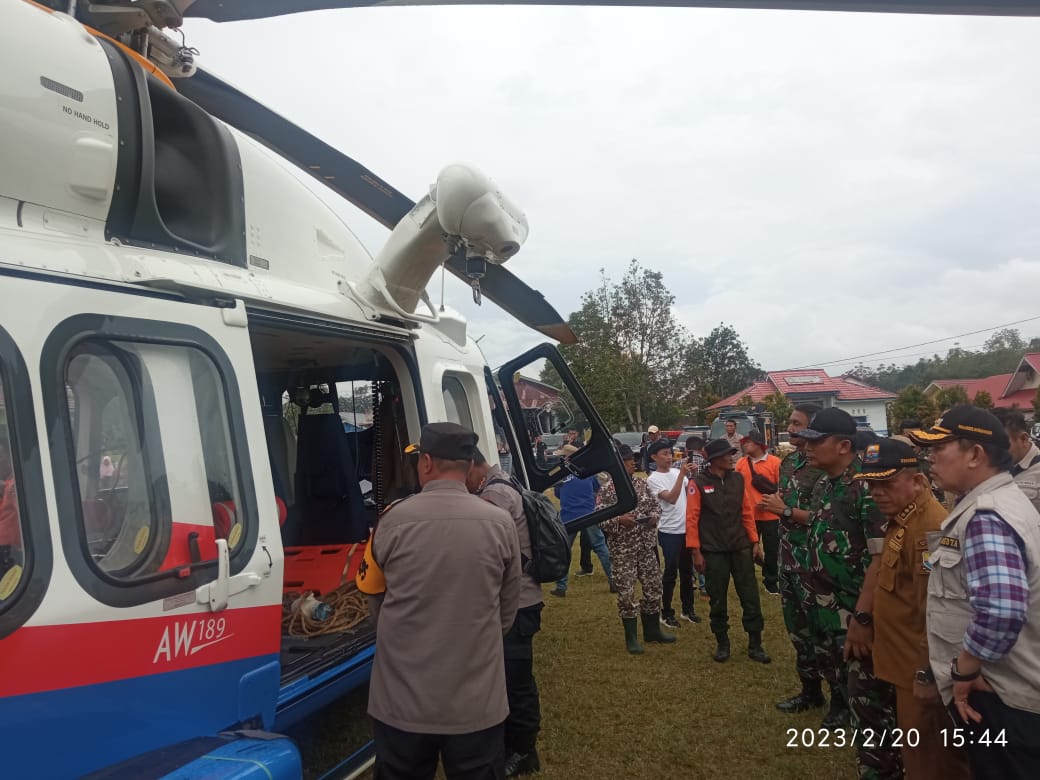 Tulis Status Helikopter Polda Jambi ‘Jatuh’ tak Lagi ‘Mendarat Darurat’ Berikut Isi Pesan Divisi Humas Polri