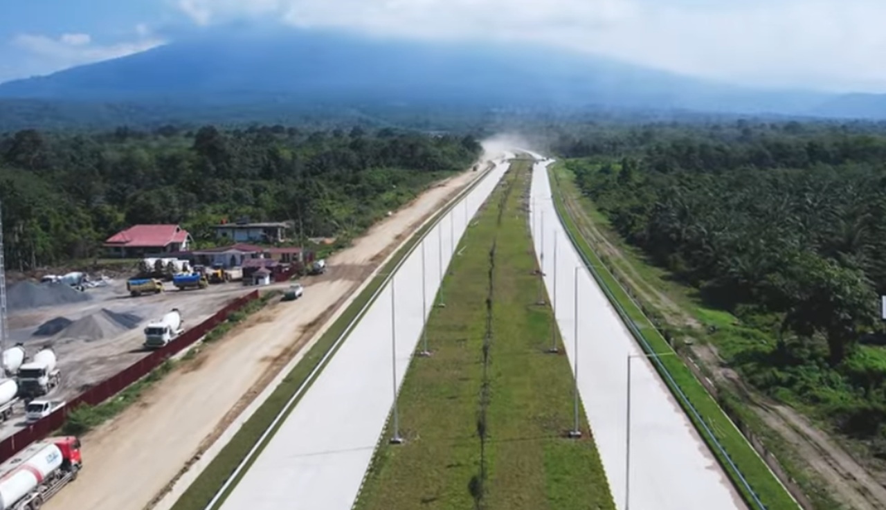 Tol Padang Paling Lama Proses Pembangunannya dan Kini Warga Sumbar Paling Antusias Menyambutnya
