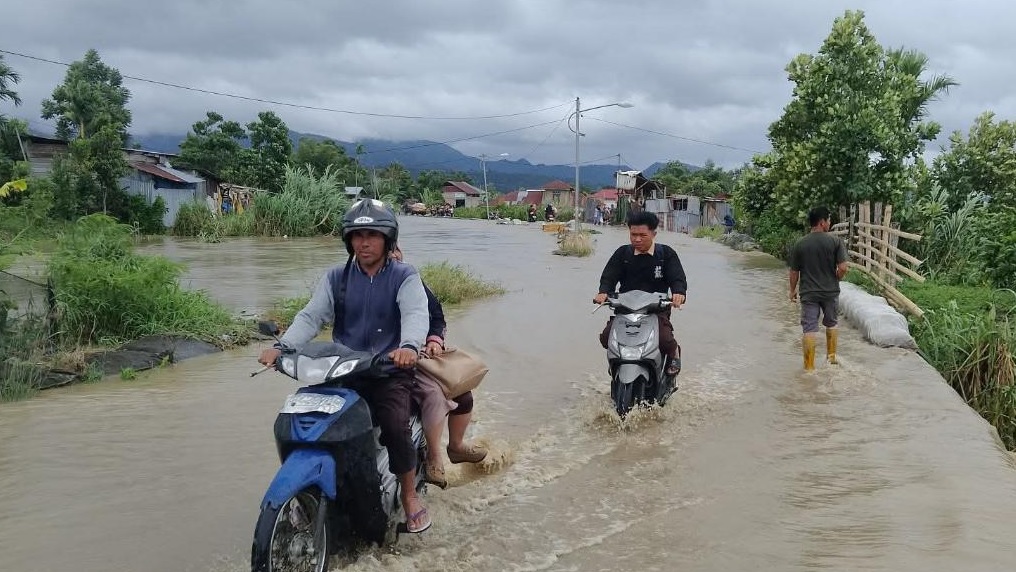 Debit Sungai Batang Merao Meningkat, Warga Kerinci dan Sungai Penuh Siaga