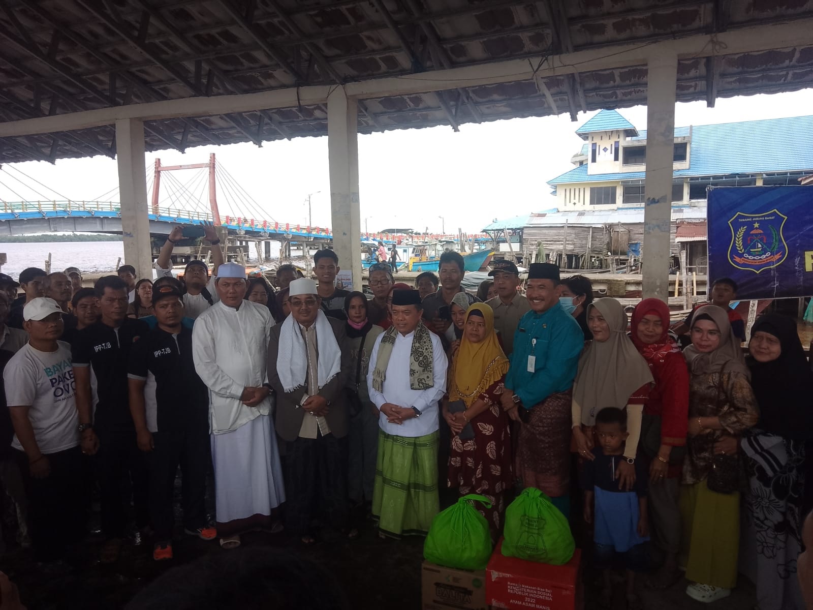 Bupati Anwar Sadat  Dampingi Gubernur Jambi Tinjau Lokasi Kebakaran