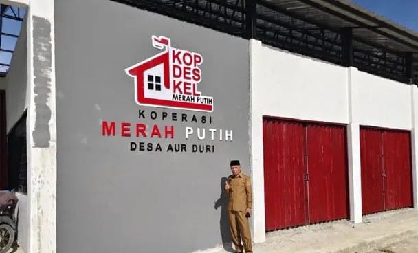 Tinjau Gudang KMP, Azhar: Progres 82 Persen