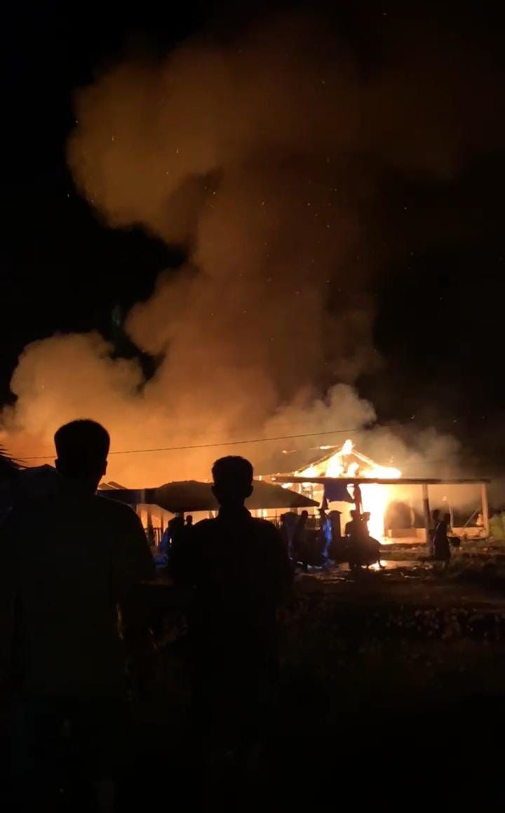 Tiga Rumah di Lambur Luar Ludes Dilalap Api
