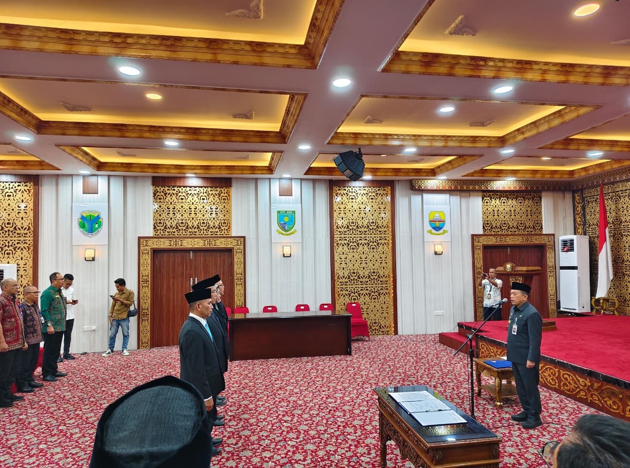 BREAKING NEWS: 4 Kepala OPD Pemprov Jambi Hasil Lelang Jabatan Dilantik Gubernur Al Haris, Ini Namanya