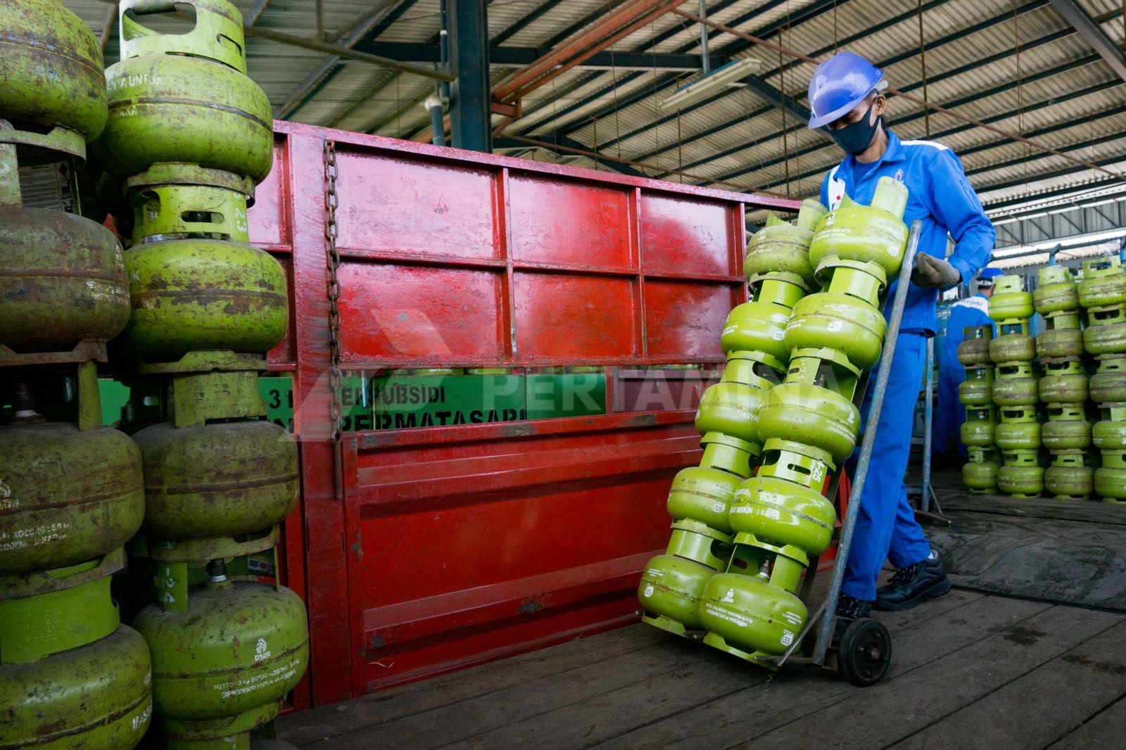   Selain KTP, Pembelian LPG 3 Kg Juga Tunjukkan Kartu Keluarga