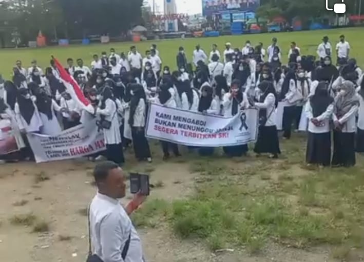 Ratusan PPPK Sungai Penuh Aksi Damai Tolak Penundaan Pengangkatan