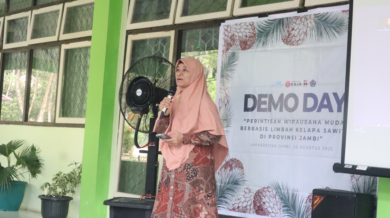 Demo Day Perintisan Wirausaha Muda Berbasis Limbah Kelapa Sawit di Provinsi Jambi
