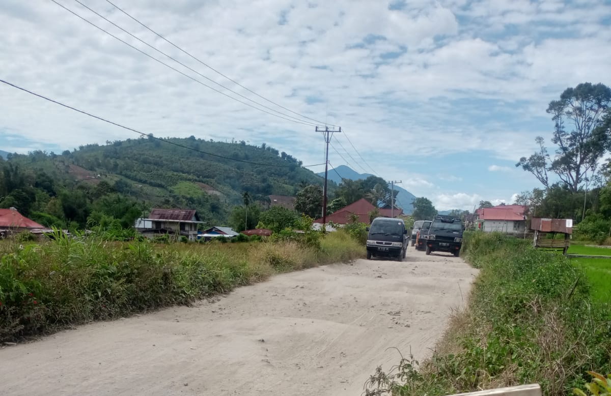 Jalan Kabupaten Kerinci Banyak Rusak, Dinas PU Sebut Anggaran Perbaikan Minus