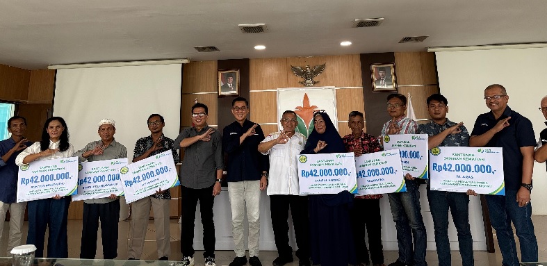PTPN IV Regional 4 Jambi-Sumbar dan  P3RI Fasilitasi Penyerahan Kematian Ahli Waris