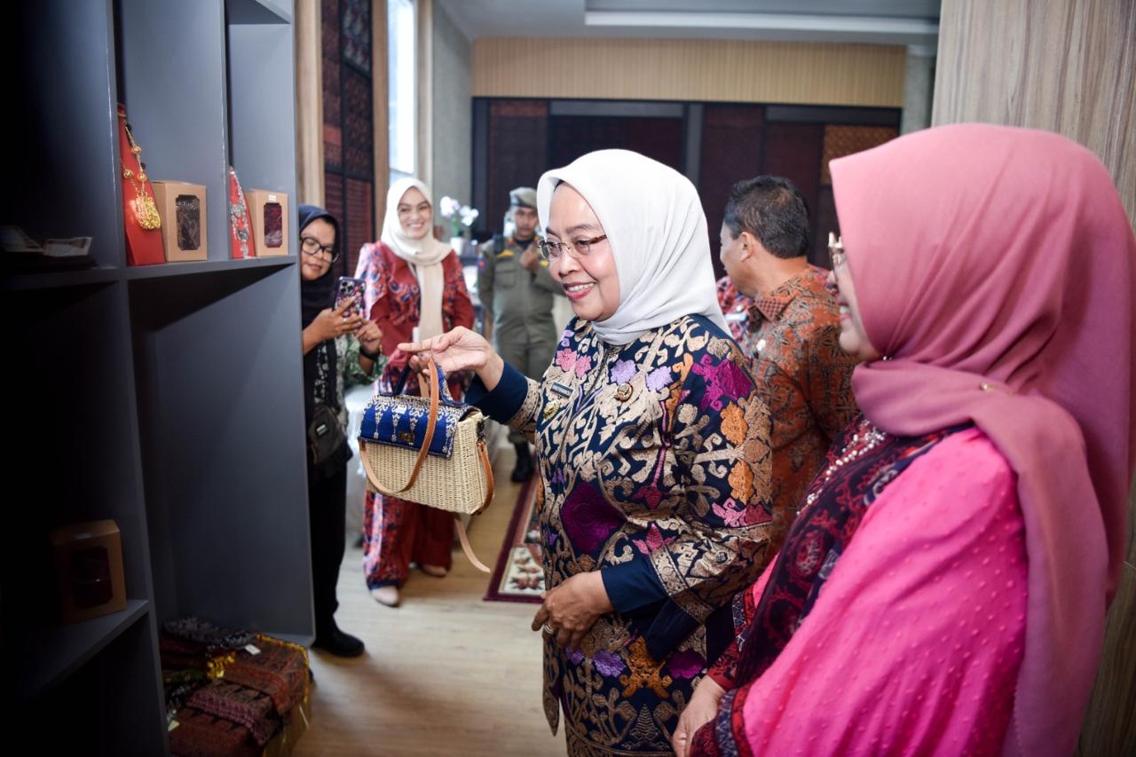 Pamerkan Potensi Daerah di Kantor Wali Kota, Pj Wali Kota Resmikan Galeri Siginjai 