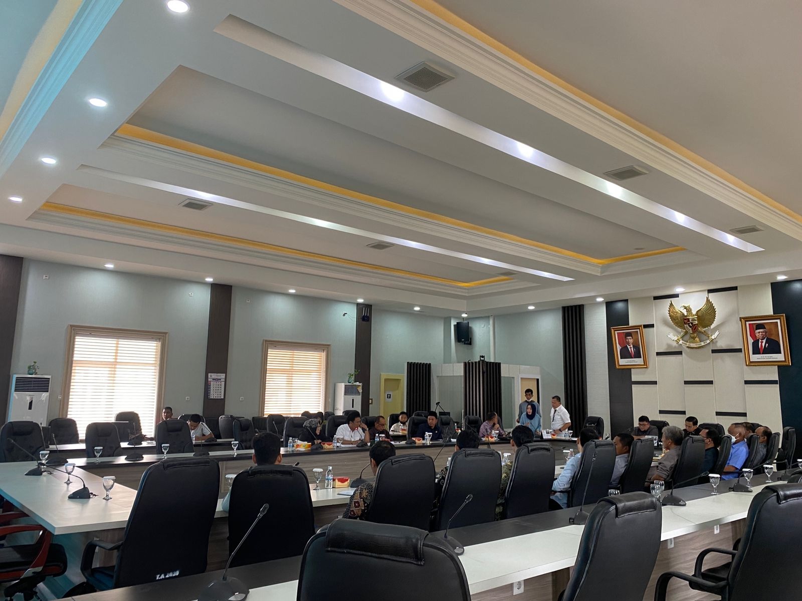 Komisi III DPRD Provinsi Jambi Hearing Pemaparan Feasibility Study Pembangunan Stadion 