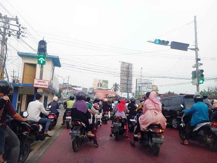 Lampu Merah di JBC Membingungkan, Simpang Mayang Sudah Butuh Fly Over