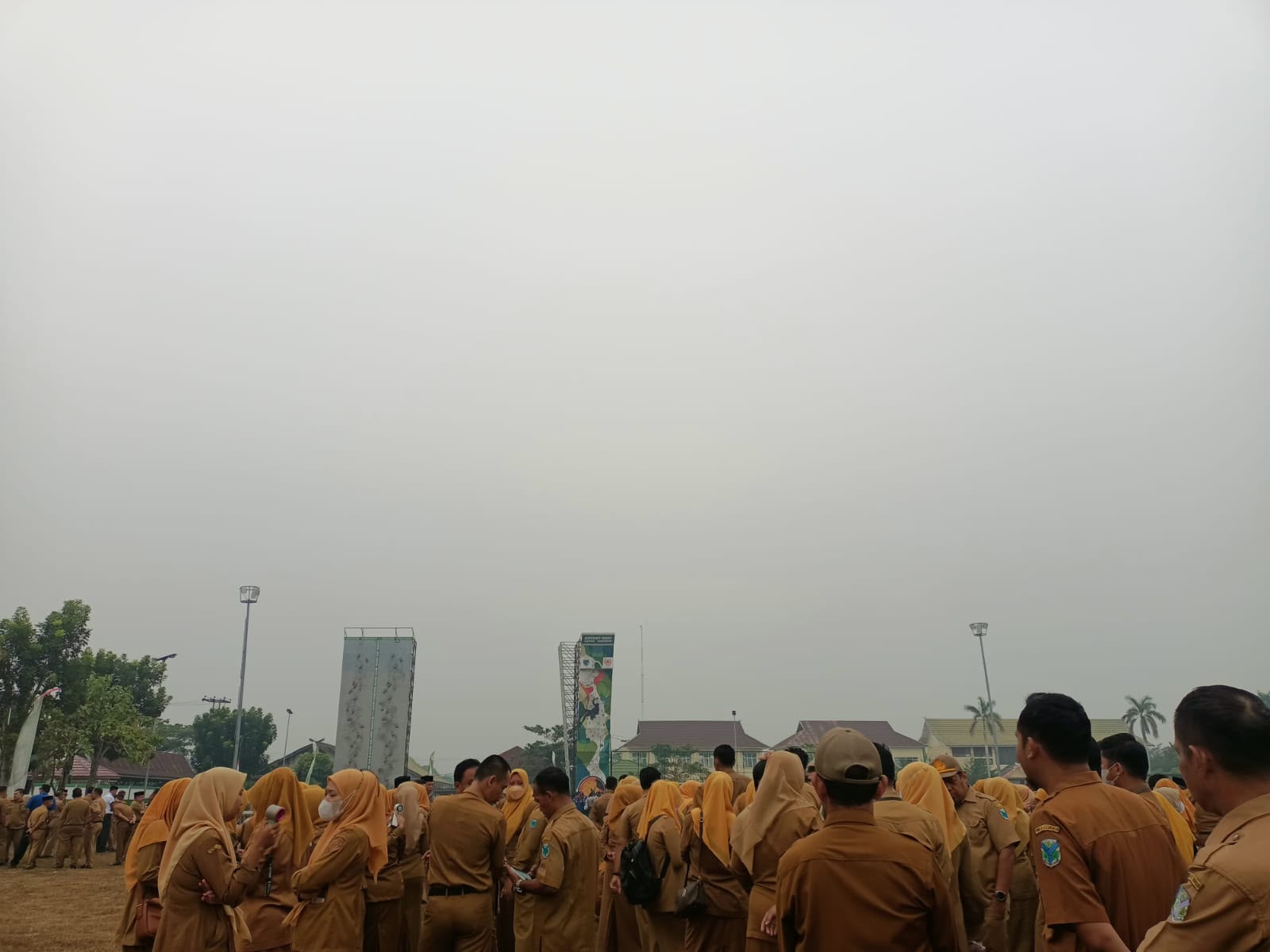 Kabut Asap Tebal Selimuti Batang Hari, Data ISPU Masuk Kategori Berbahaya 