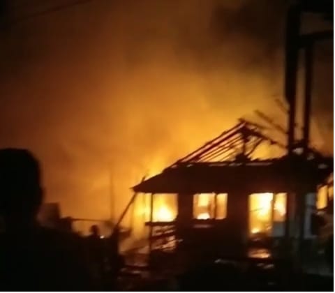 Dua Bangunan Ludes Terbakar di Tanjabtim, Diduga Api Berasal dari Rumah Kosong