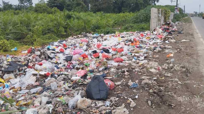 Telanaipura Terkesan Kawasan Kumuh, Ada Tumpukan Sampah di Penyengat Rendah