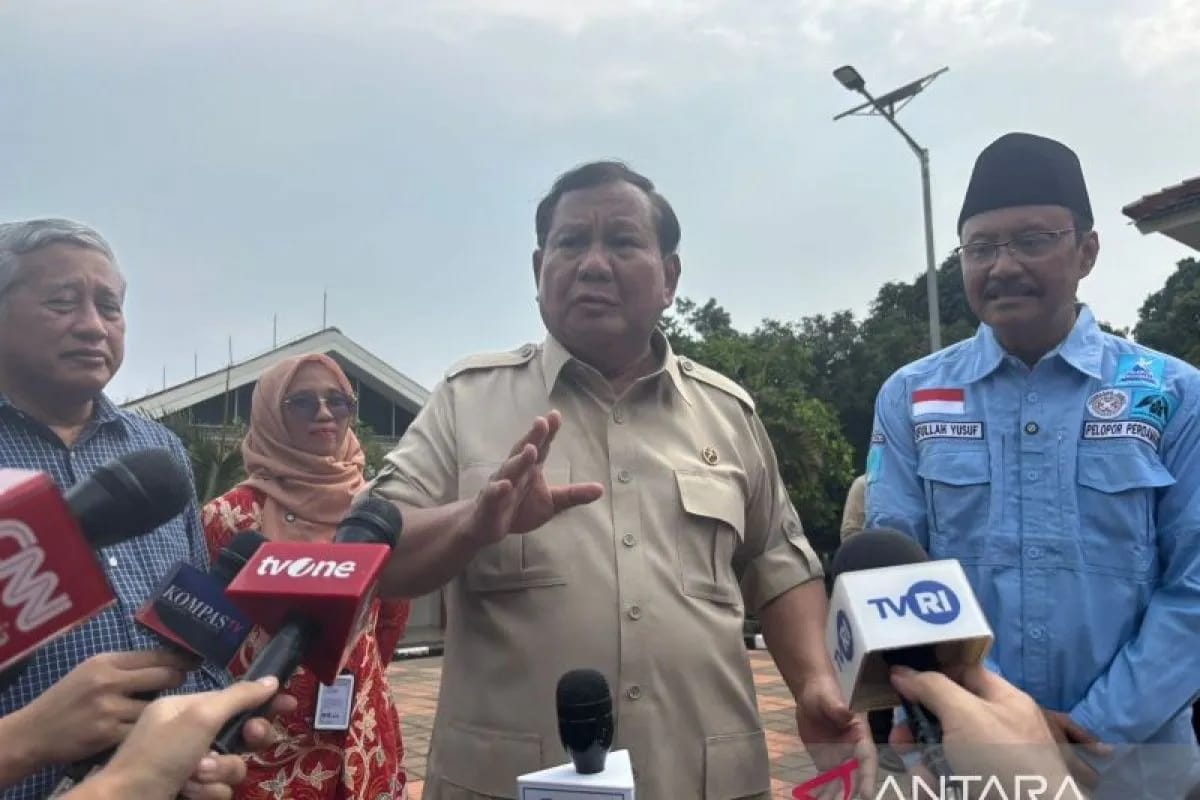 Prabowo Minta Tunggu Waktu Soal Pelantikan Menko Polkam-Menpora