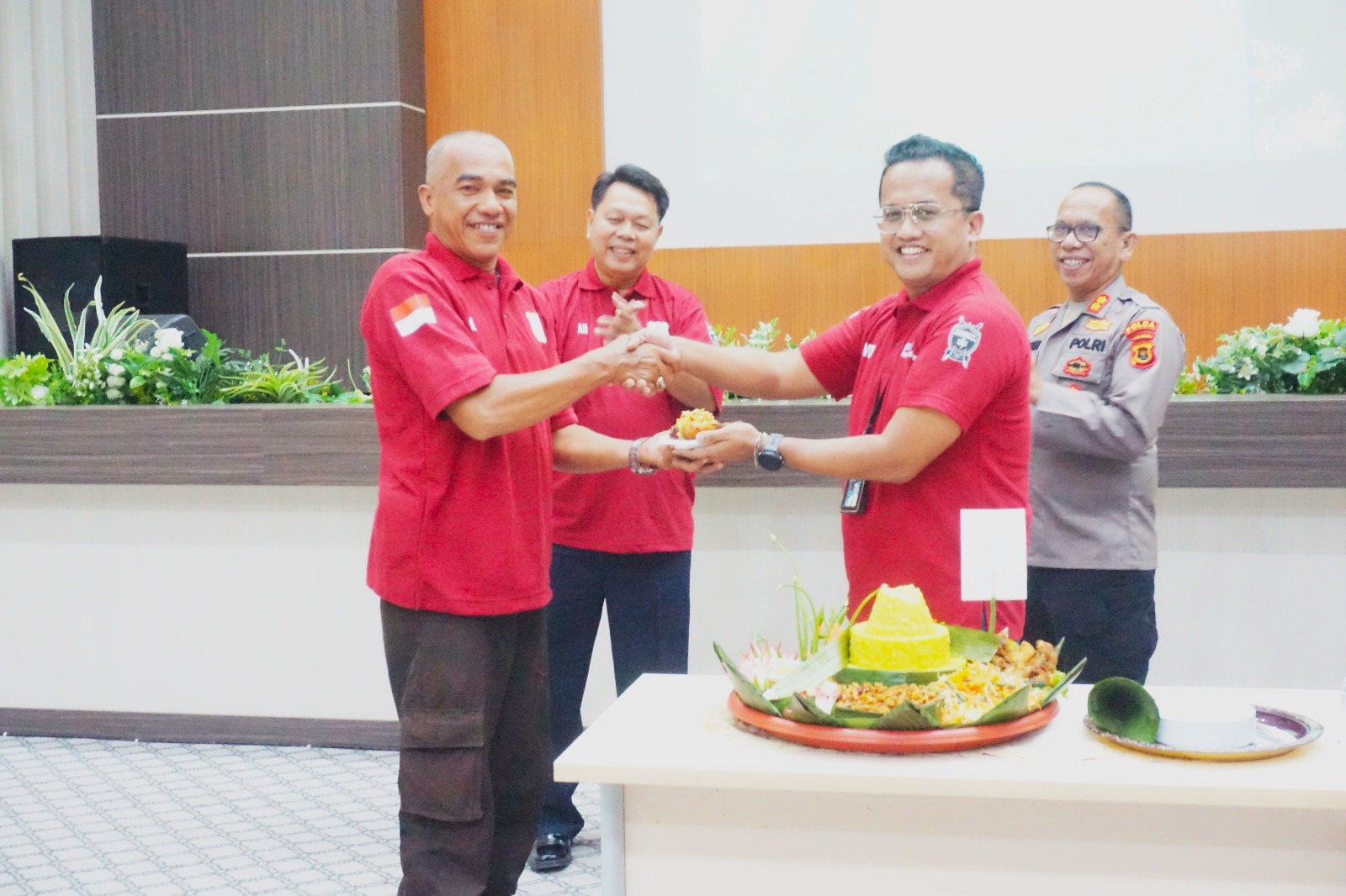 Peringati HUT SATPAM Ke-44, PLN IP UBP Jambi Bekali Satuan Pengamanan dan Berikan Penghargaan