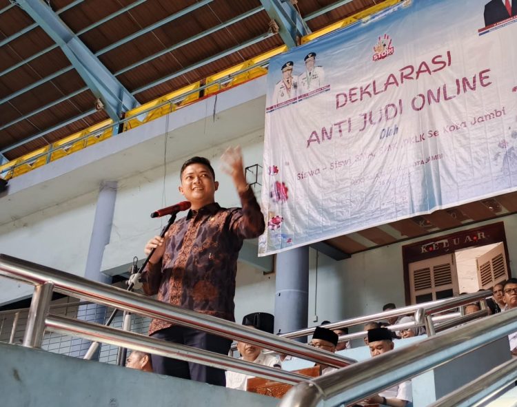 Ketua DPRD Beri Wejangan Dihadapan 3.626 Siswa