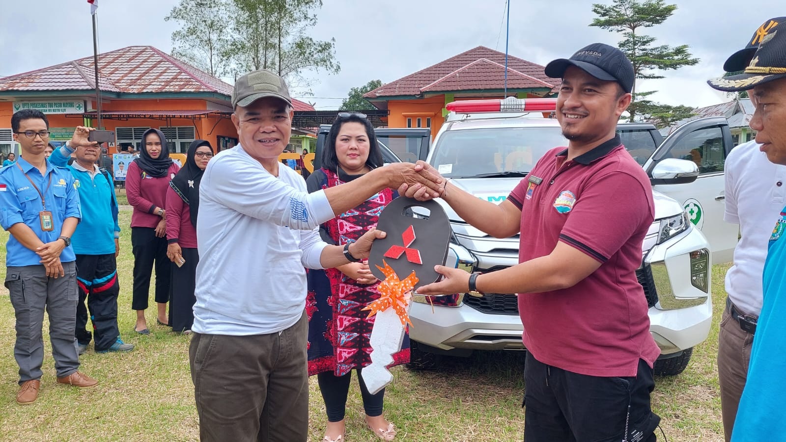 Puskesmas Tuo Pasir Mayang Dapat Bantuan Ambulance Pajero Sport Double Gardan