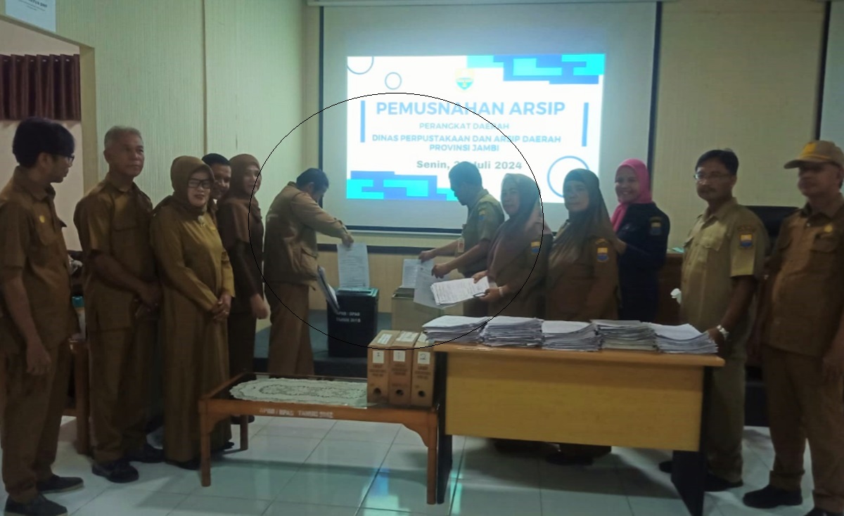 DPAD Provinsi Jambi Musnahkan 997 Berkas Arsip Inaktif