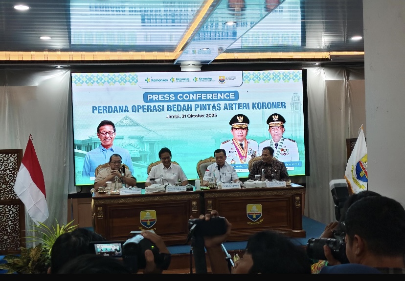 Menkes Budi Sadikin Tinjau Langsung Operasi Bedah Jantung Terbuka di RSUD Raden Mattaher, Pesankan ini