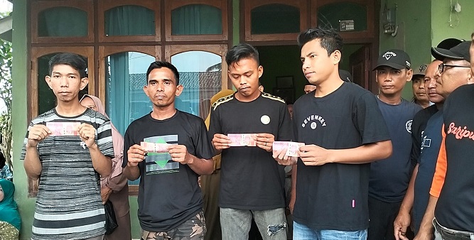 Cakades di Pulau Kayu Aro Dilaporkan ke Polres Muaro Jambi, Diduga Lakukan Politik Uang di Pilkades