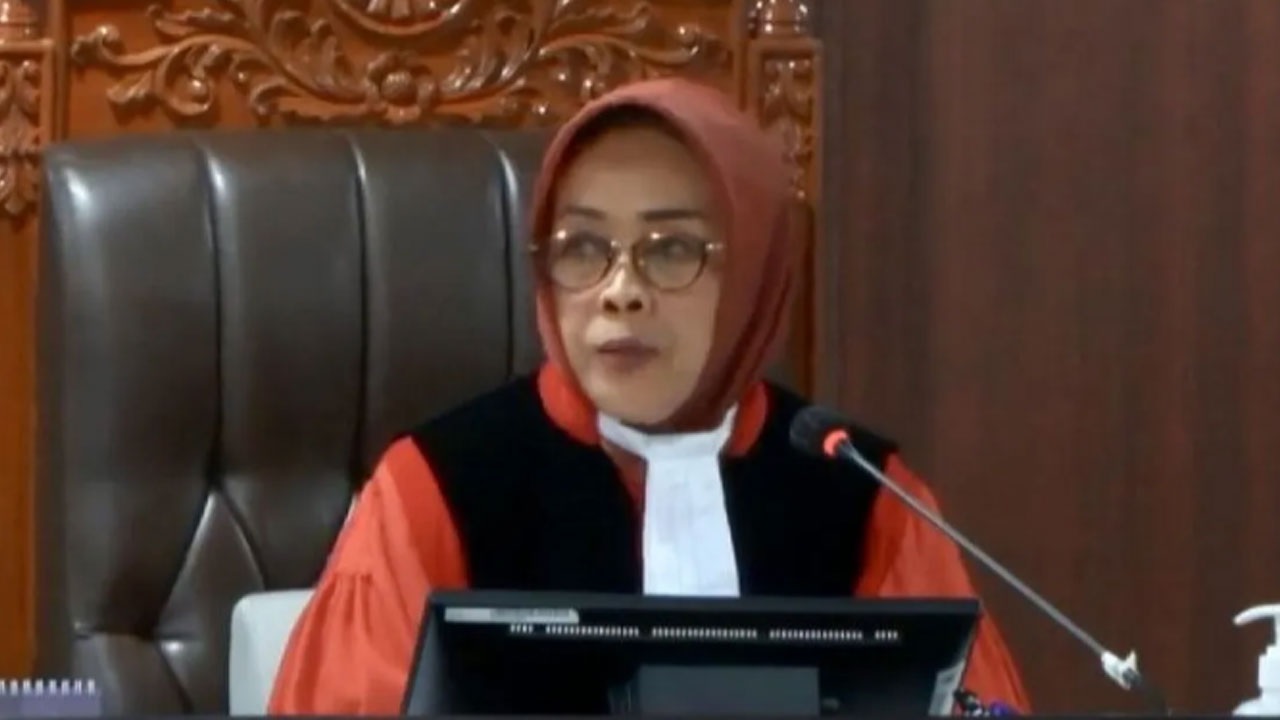 MK Perintahkan Pemerintah Gratiskan Sekolah, dari SD Hingga SMP Negeri dan Swasta