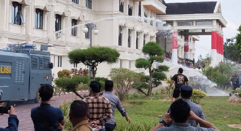 Provokator Demo Berujung Anarkis Sopir Batu Bara di Kantor Gubernur Jambi Inisial H Bakal Jadi Tersangka