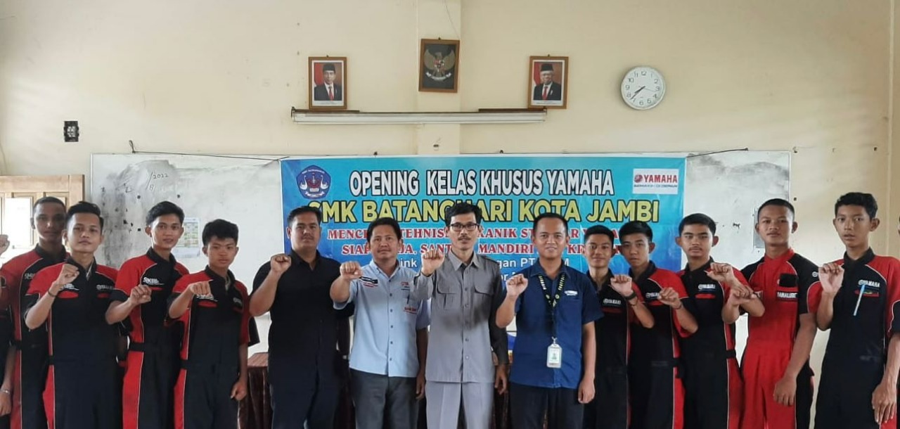  Yamaha Jambi Resmikan Kelas Yamaha Angkatan Ke 7 di SMK Batanghari