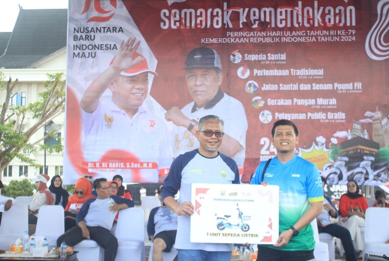 Support Bank Jambi dalam Jalan Santai Pemprov Jambi