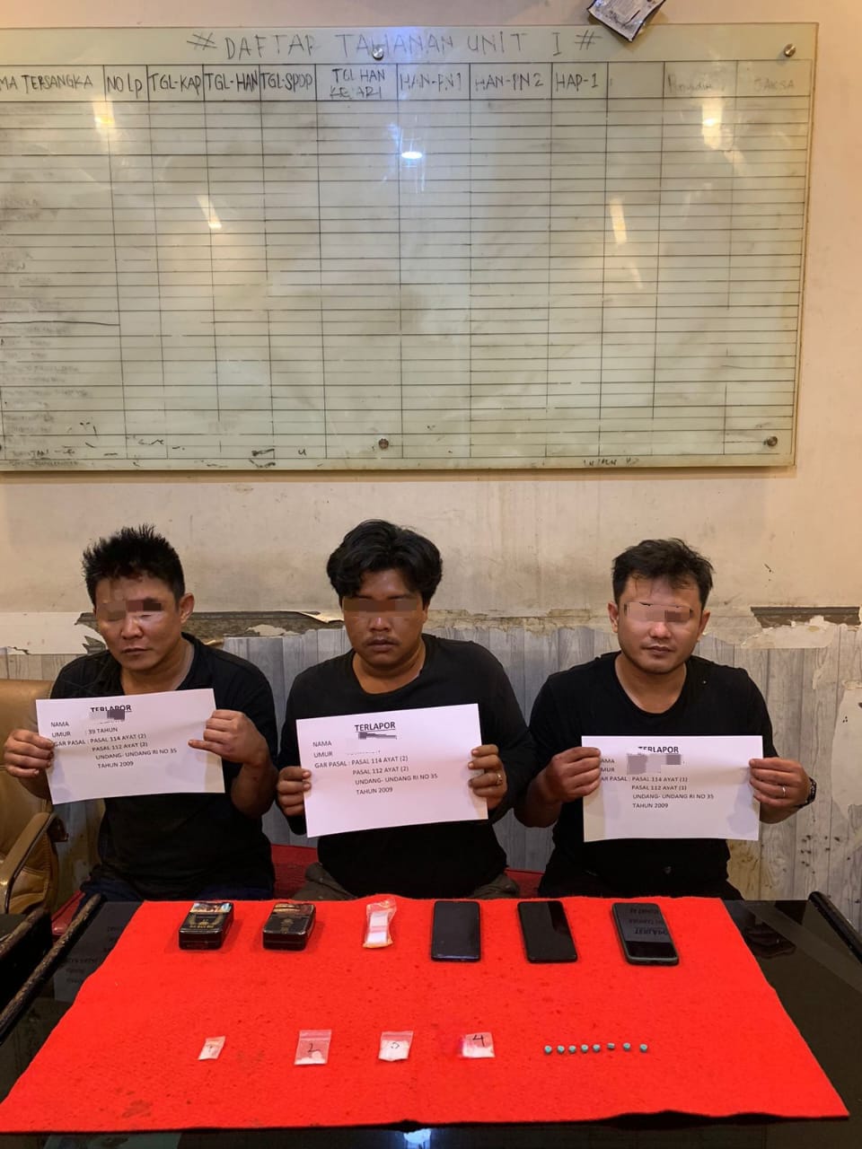 Pengedar narkoba di Jambi Coba Kabur Lewat Plafon Kamar Mandi saat digerebek Polisi 