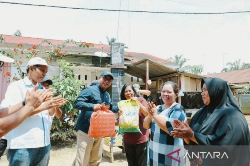 PTPN IV Salurkan Bantuan untuk Pemkab Kampar
