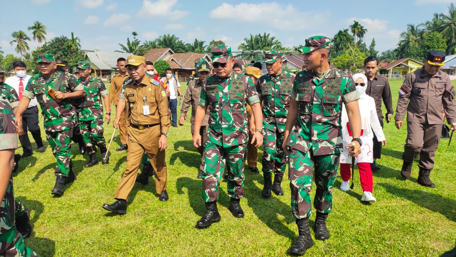 Teng, Jendral TNI Dudung Tiba di Tebo Disambut Pj Bupati dan Unsur Forkopimda