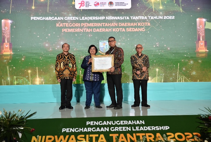 Kepemimpinan Pro Lingkungan, Fasha Bawa Kota Jambi Raih Penghargaan Nirwasita Tantra