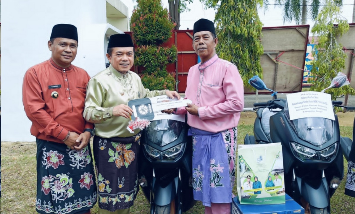 Datuk Rio se Kabupaten Bungo Dapat Hadiah Sepeda Motor dari Gubernur Jambi 