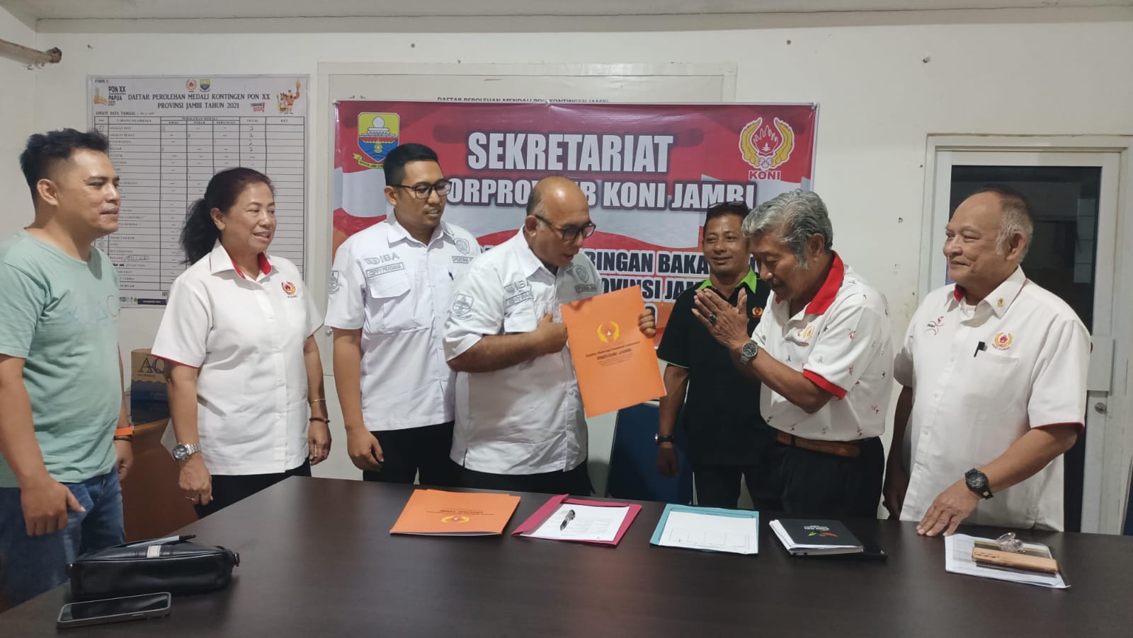 Polemik Pemilihan Ketua KONI Jambi, Malah Muncul Nama Baru yang Ambil Formulir