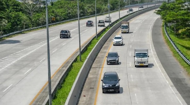 Berikut 10 Larangan Bagi Pengemudi di Jalan Tol, Nomor 4 dan Nomor 8 Sering Dilanggar!